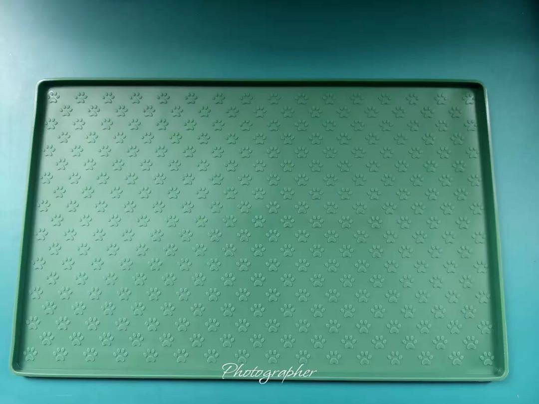 Silicone Pet Food Mat in Sage with paw-print texture